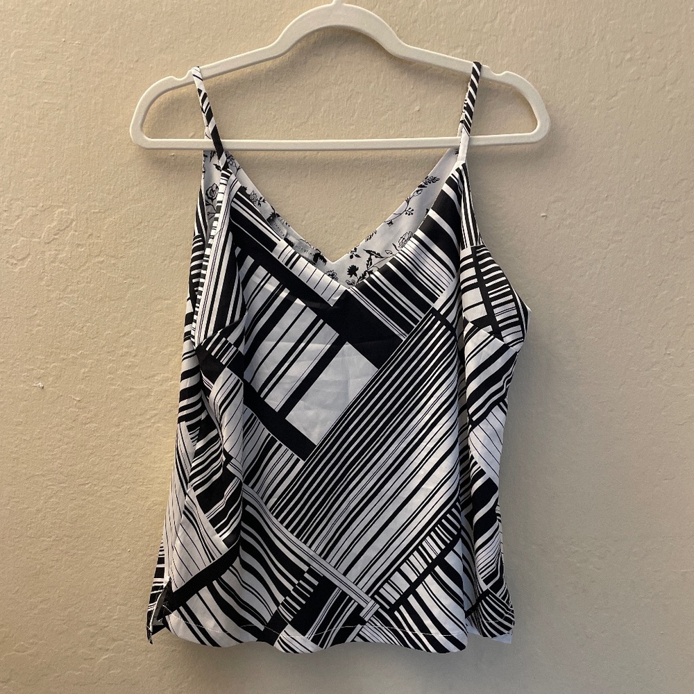 White House Black Market 2n1 top